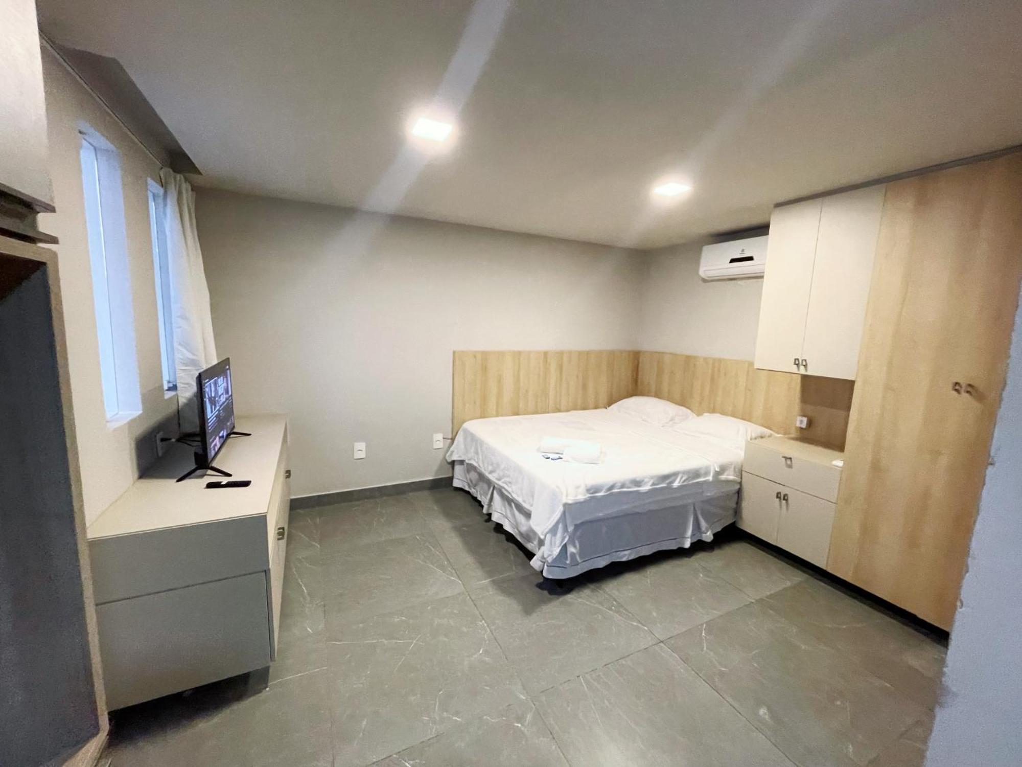 Kip 526 E Flats Temporada Aparthotel